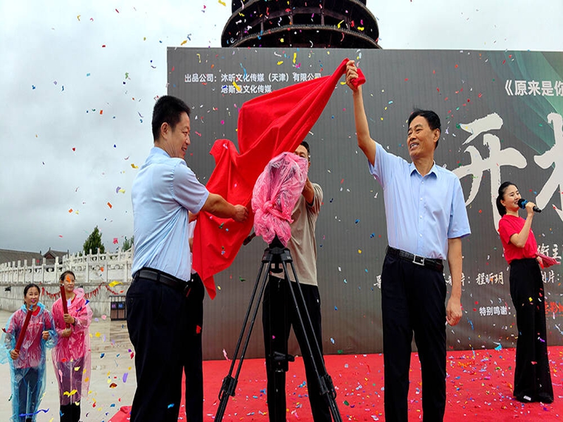 未命名_副本.jpg 未命名_副本.jpg