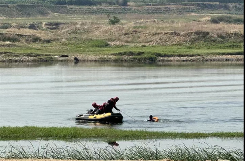 未命名_副本.jpg 未命名_副本.jpg