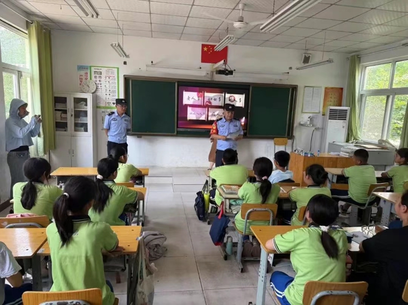 未命名_副本.jpg 未命名_副本.jpg