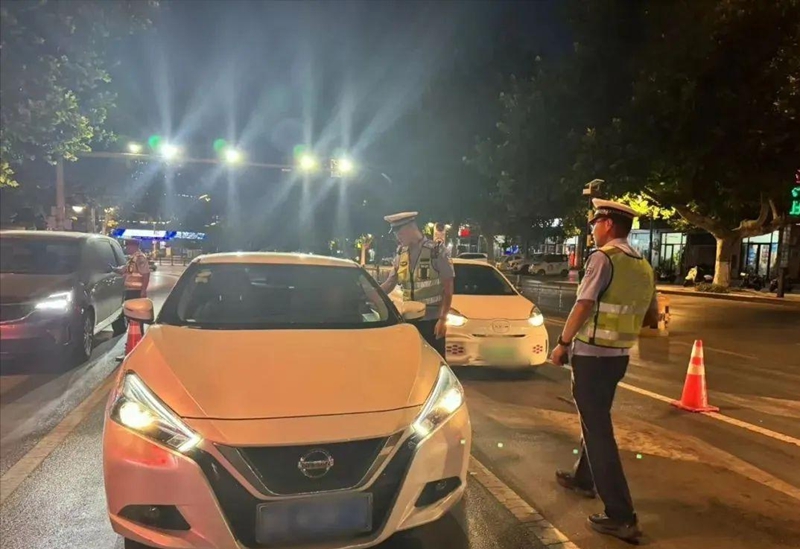 未命名_副本.jpg 未命名_副本.jpg