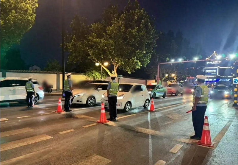 未命名_副本.jpg 未命名_副本.jpg