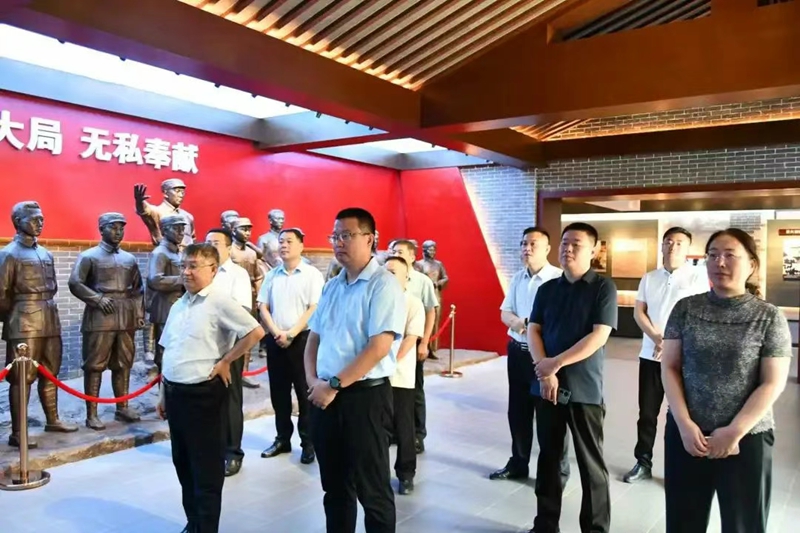 未命名_副本.jpg 未命名_副本.jpg