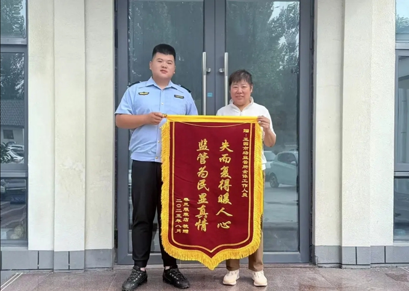 未命名_副本.jpg 未命名_副本.jpg