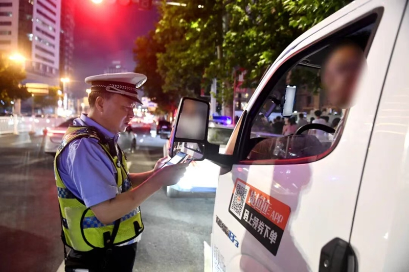 未命名_副本.jpg 未命名_副本.jpg