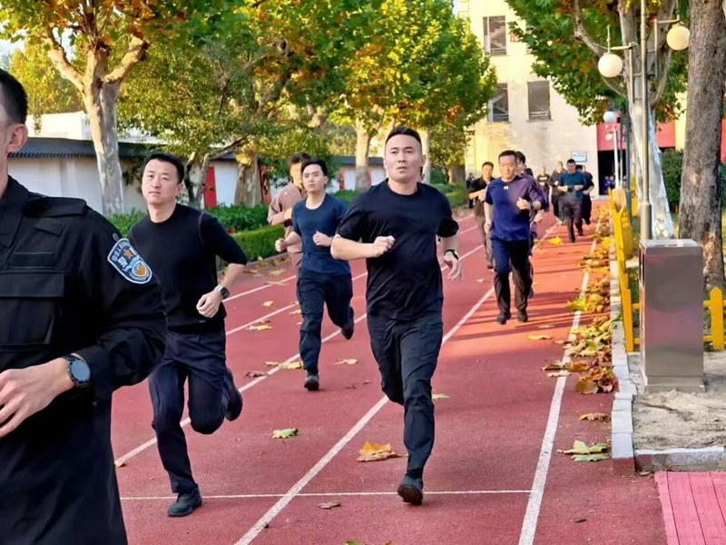 未命名_副本.jpg 未命名_副本.jpg