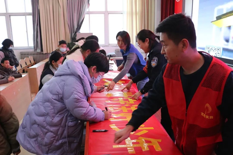 未命名_副本.jpg 未命名_副本.jpg