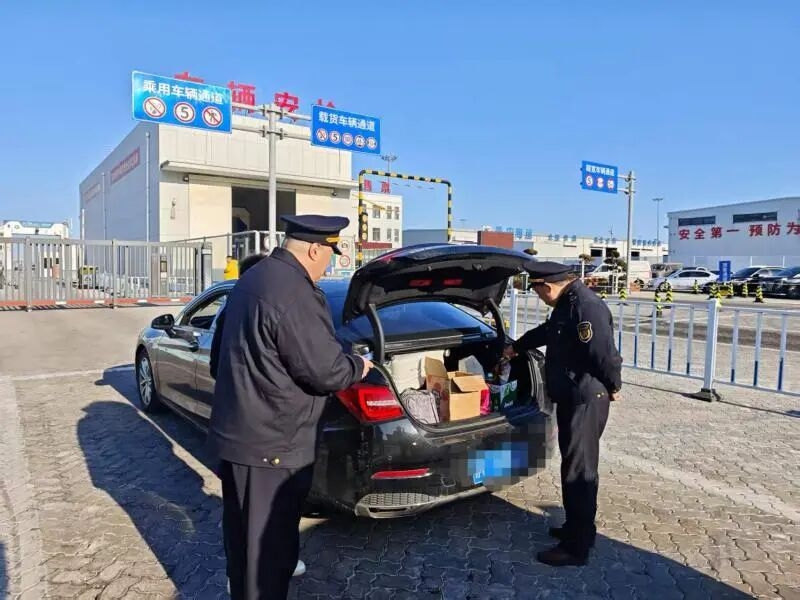 未命名_副本.jpg 未命名_副本.jpg